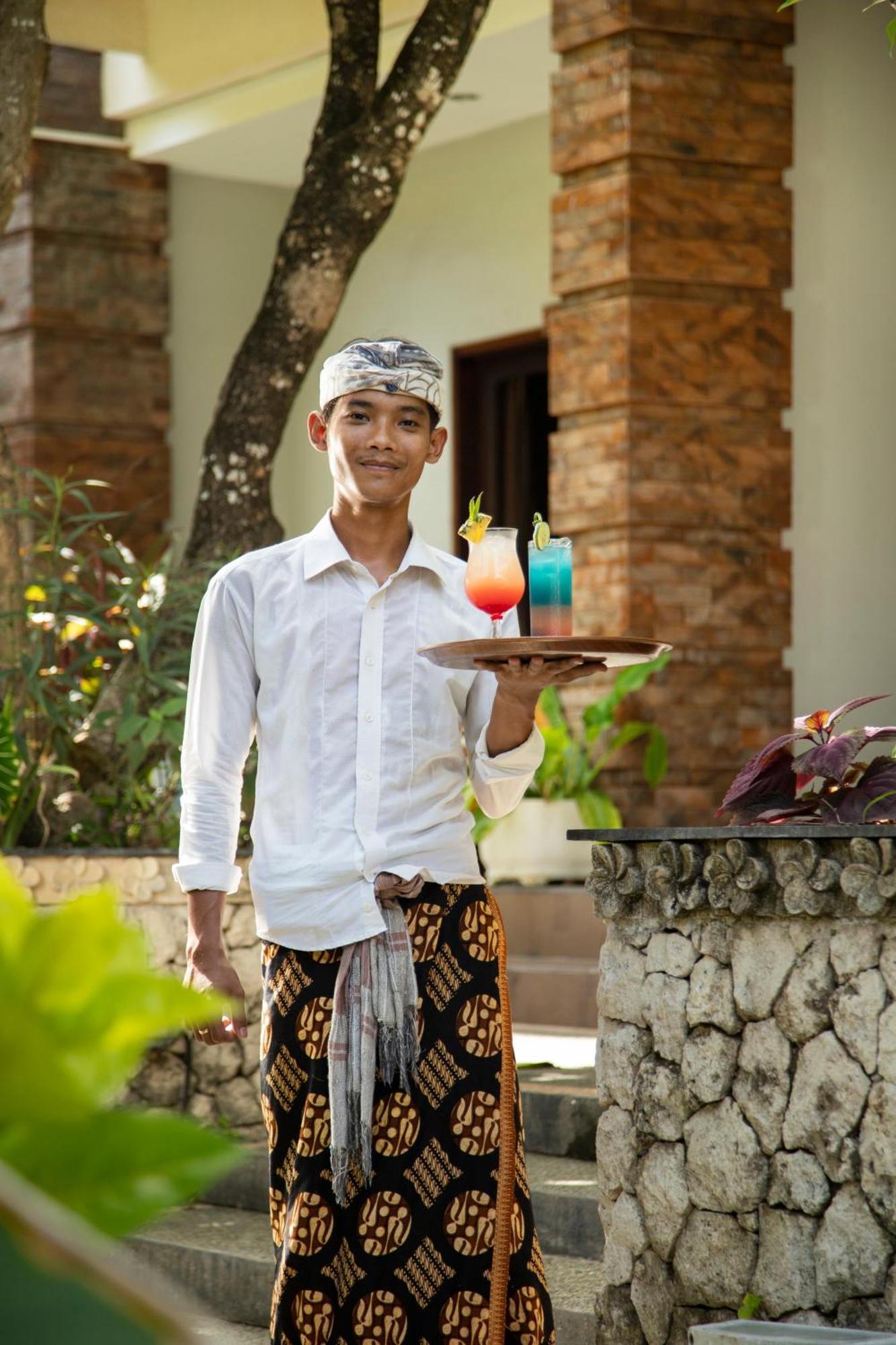 Legian Village Beach Resort - Chse Certified Экстерьер фото